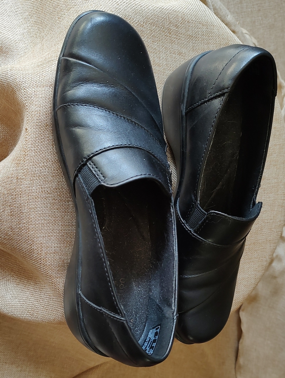 Clarks Women's Slip-on Comfort Shoes